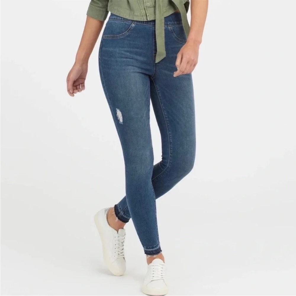 SPANX Distressed Ankle Skinny Jeans in Medium Wash women’s sz Small new nwt - Picture 2 of 13